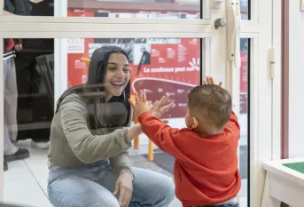 Abdallah et sa maman Nedzmija